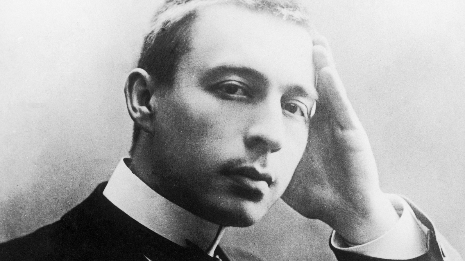 rachmaninov-celebrating-the-last-romantic-hero